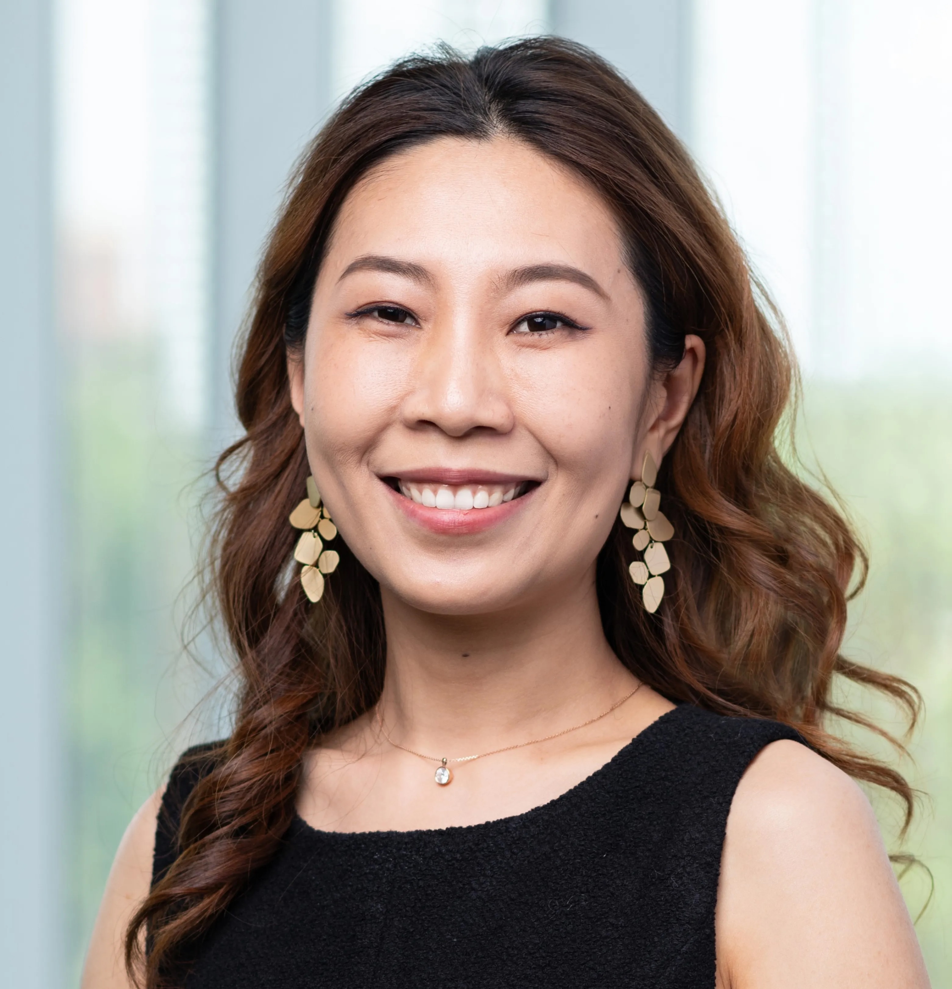 Furong Huang headshot