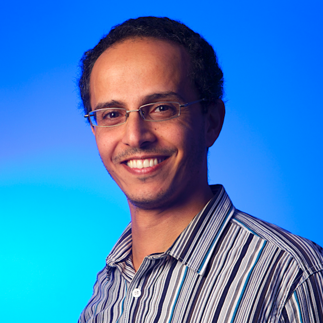 A photo of Amir Kalev.