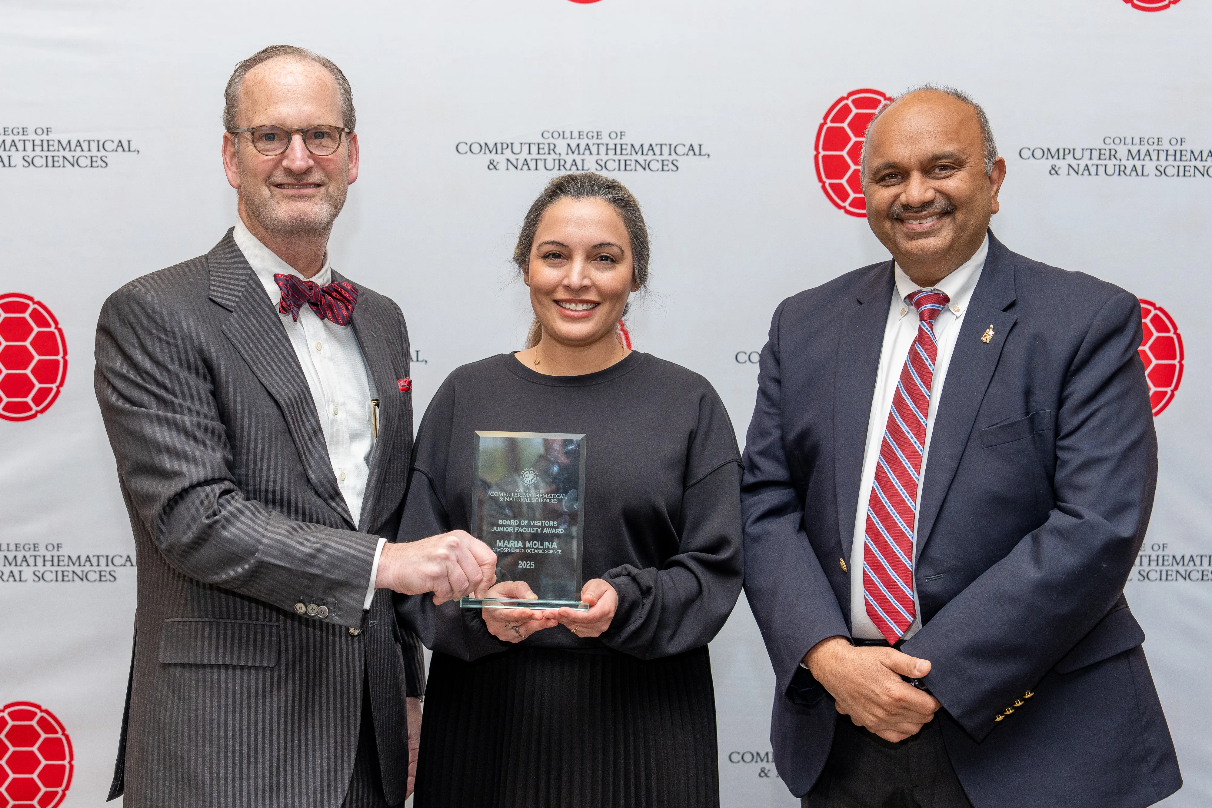 Maria Molina and Amitabh Varshney with CMNS award